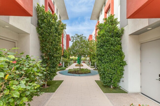 Photo - 16510 N 92nd St