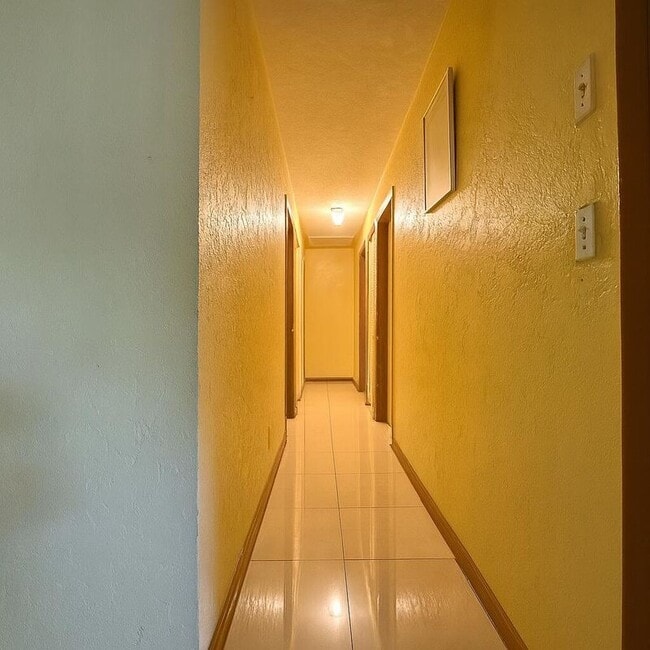 Photo - 2533 Dolphin Dr