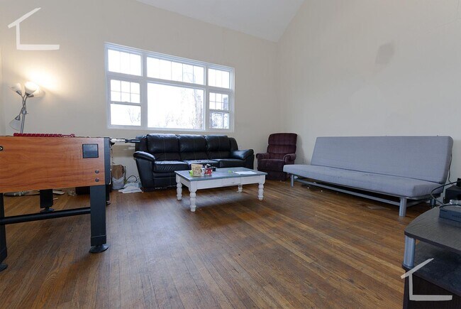 Photo - 127 Glenville Ave