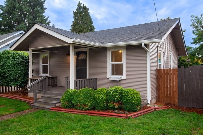 Photo - Newly-Remodeled 2 Bed, 1 Bath House