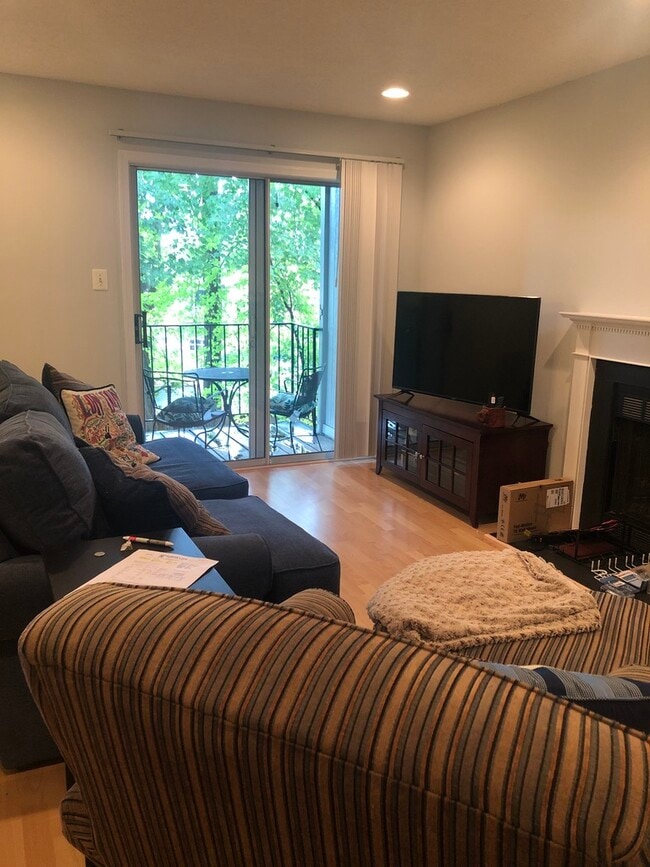 Building Photo - 7754 New Providence Dr Unit 20 Rental