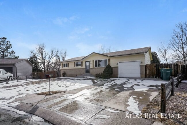 Photo - 4789 Shadowglen Dr
