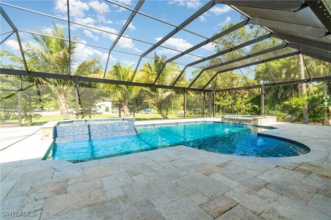 Photo - 333 5th St SW