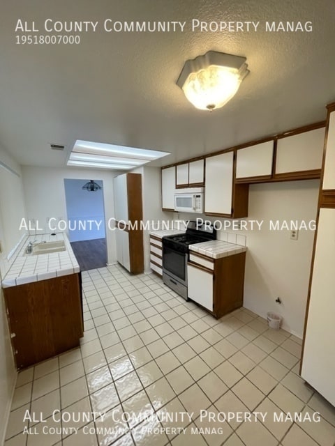 Photo - 5647 Boot Way