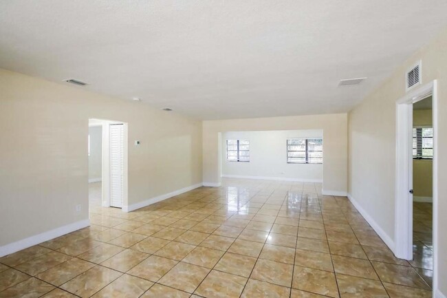 Photo - 1730 NW 178th St House