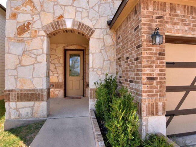 Photo - 6809 Sunderland Trail