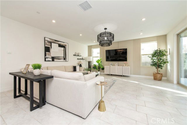 Photo - 295 Autumn Wy