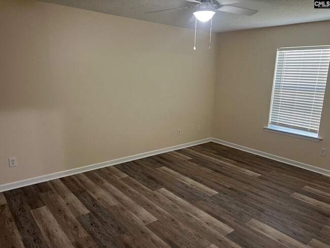 Photo - 105 Crestland Dr