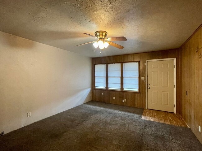 Photo - 4780 El Paso Ave