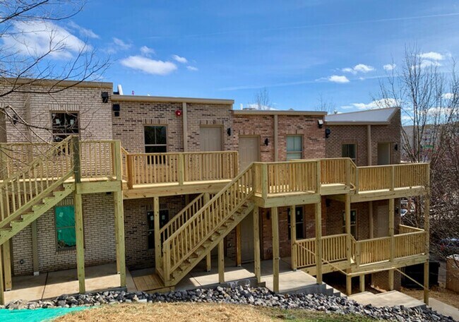 Photo - 811 Douglas St Unit 101
