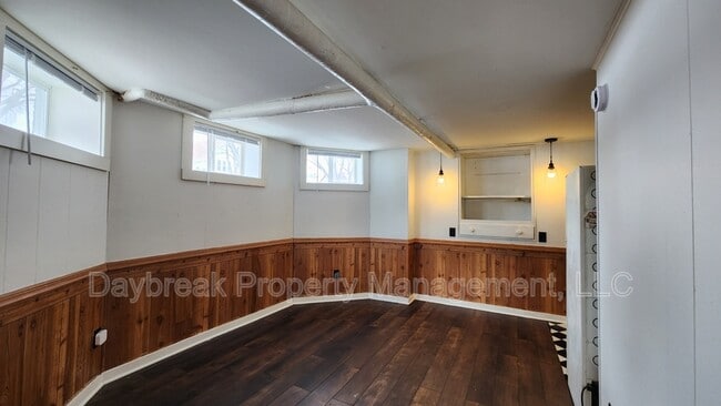 Photo - 1121 2nd Ave S