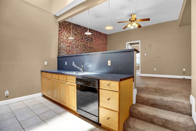 Photo - 1103 Light St Unit 1103 Light Street -  B