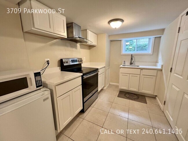 Photo - 3709 Parkwood St