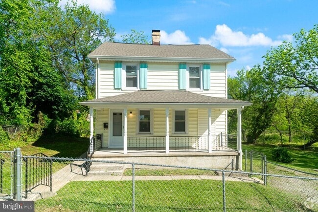 Building Photo - 107 Fusting Ave Rental