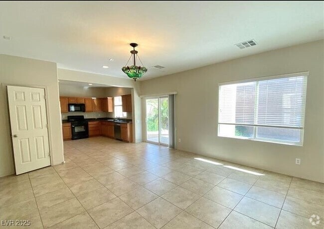 Building Photo - 2697 Strichen Ave Rental