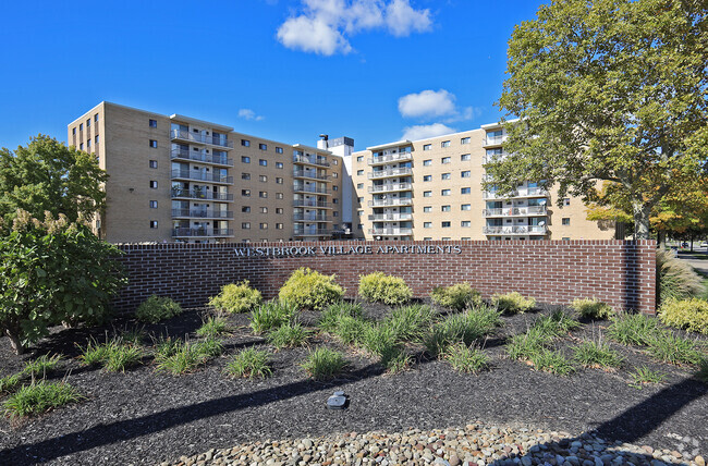 Westbrook Village Apartments in Brooklyn OH - Westbrook Village Rental