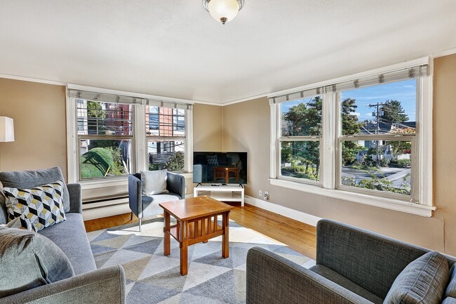 Photo - 311 12th Ave E Unit D