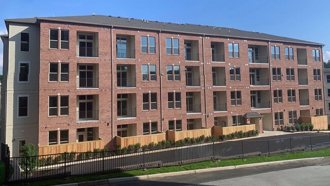 Building Photo - Dobson Scotts Rental