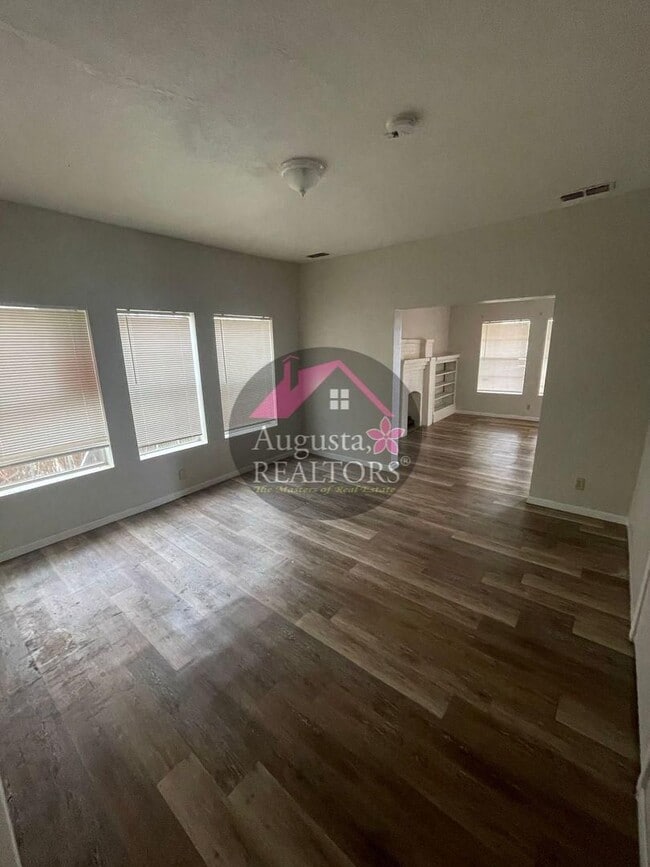 Photo - Parv-1366/1368 Mulberry Unit 1368 Mulberry