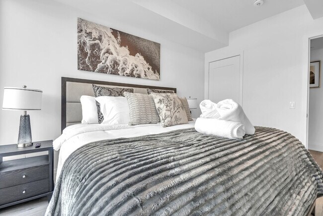 Photo - 333 Sunseeker Ave Unit SI ID1556412P