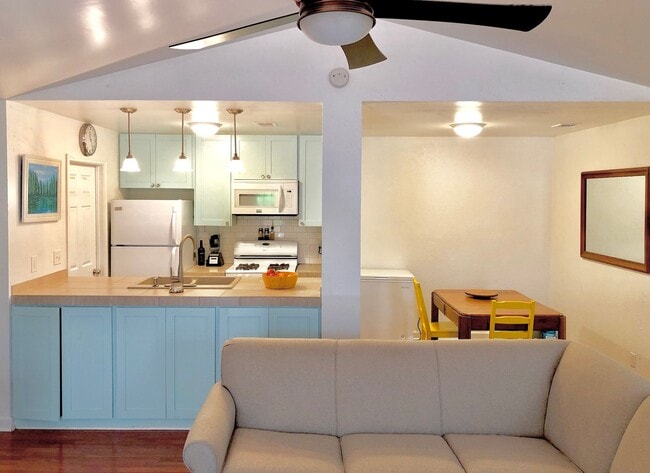10302 Annie Oakley Trail