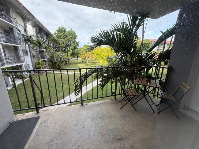 Building Photo - 8101 SW 72nd Ave Unit 214W