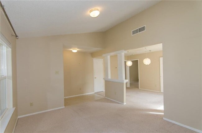 Photo - 10405 Firethorn Ln