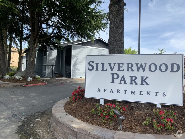 Building Photo - Silverwood Park Rental