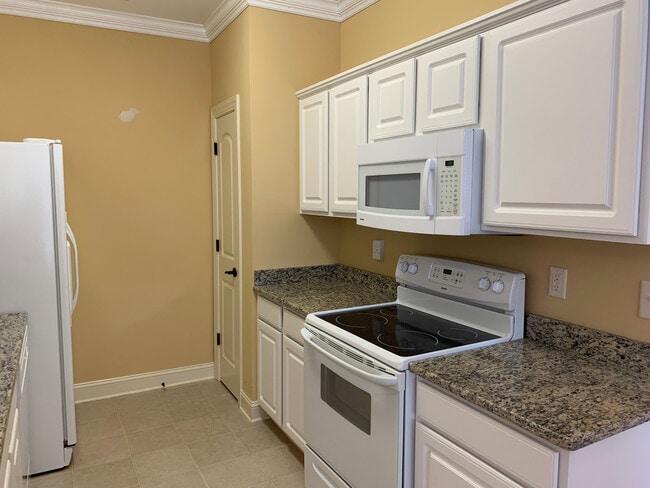 Photo - 101 Ella Kinley Cir Unidad 401