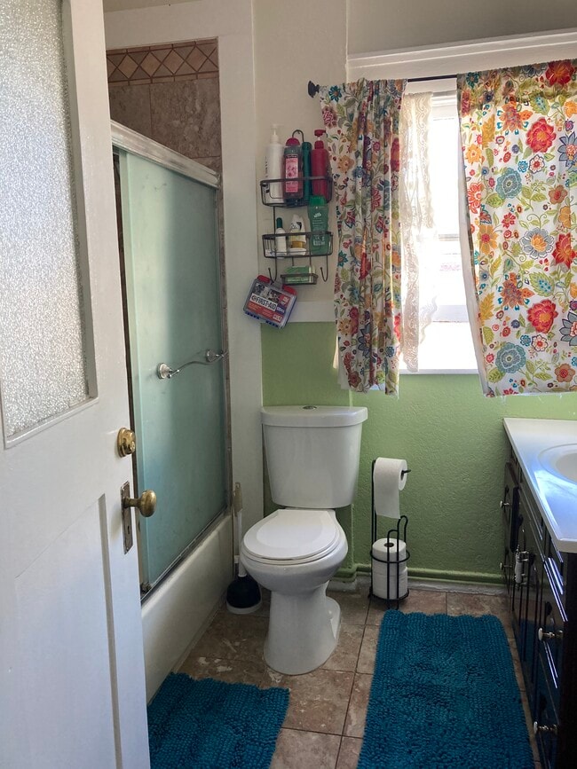 Photo - 1044 23rd St Unidad A