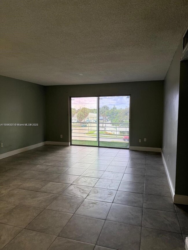 Photo - 2800 NW 56th Ave Unit A303
