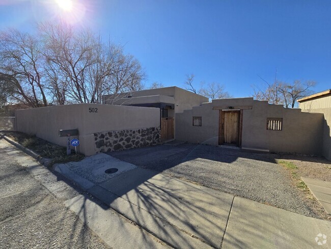 Building Photo - 502 Barela Ln Rental