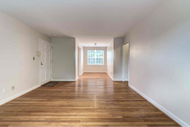 Photo - 109 E Glebe Rd Unit C