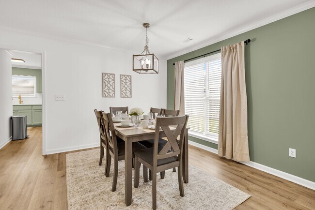 Photo - 1312 Centerfield Ct