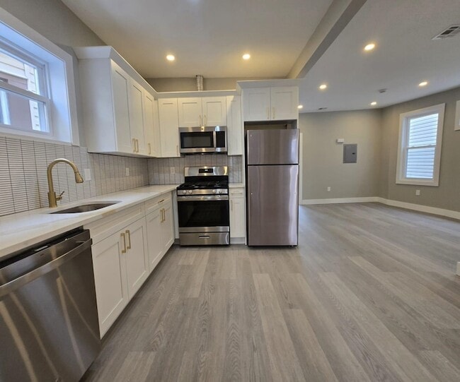 Photo - 144 Stevens Ave