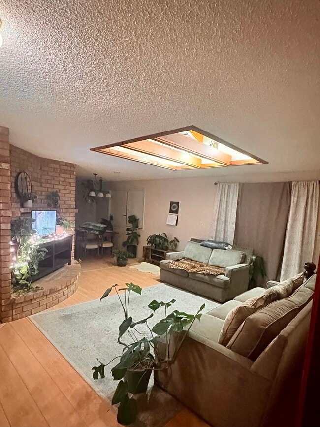 Photo - 795 Oak Knoll Dr