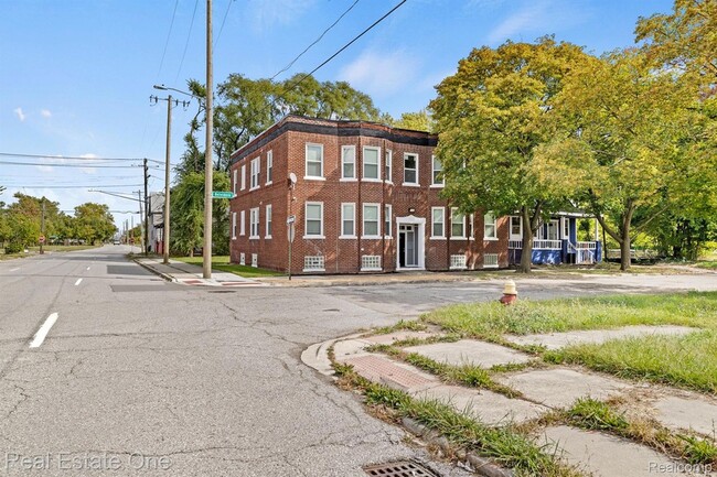 Photo - 2282 Belvidere St