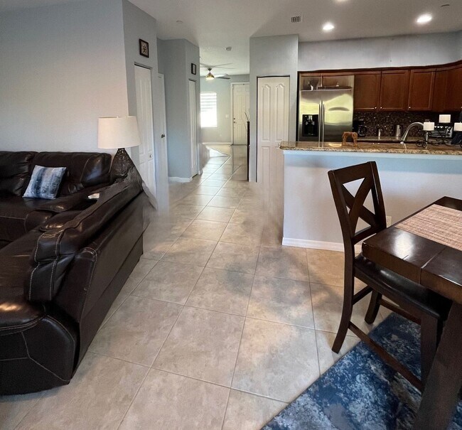 Photo - 3/2.5/1 Whitemarsh Reserve Condo