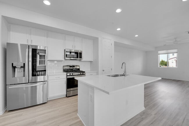 Photo - $2,450.00 - 3 Bedrooms, 3 Bathrooms, Singl...