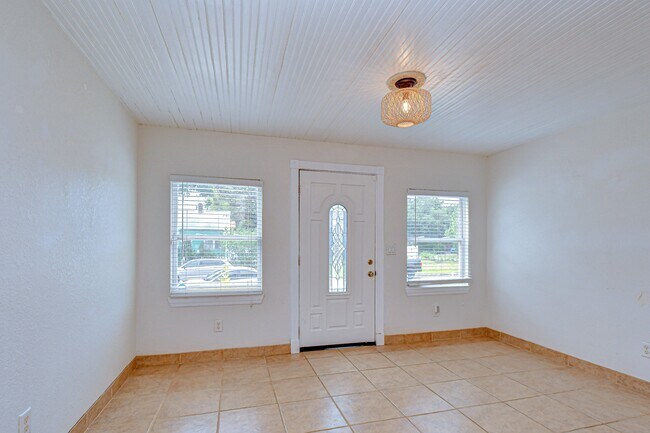 Photo - 3653 2nd Ave N