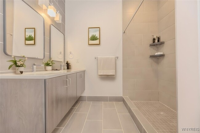 Photo - 1020 Elmwood Ave