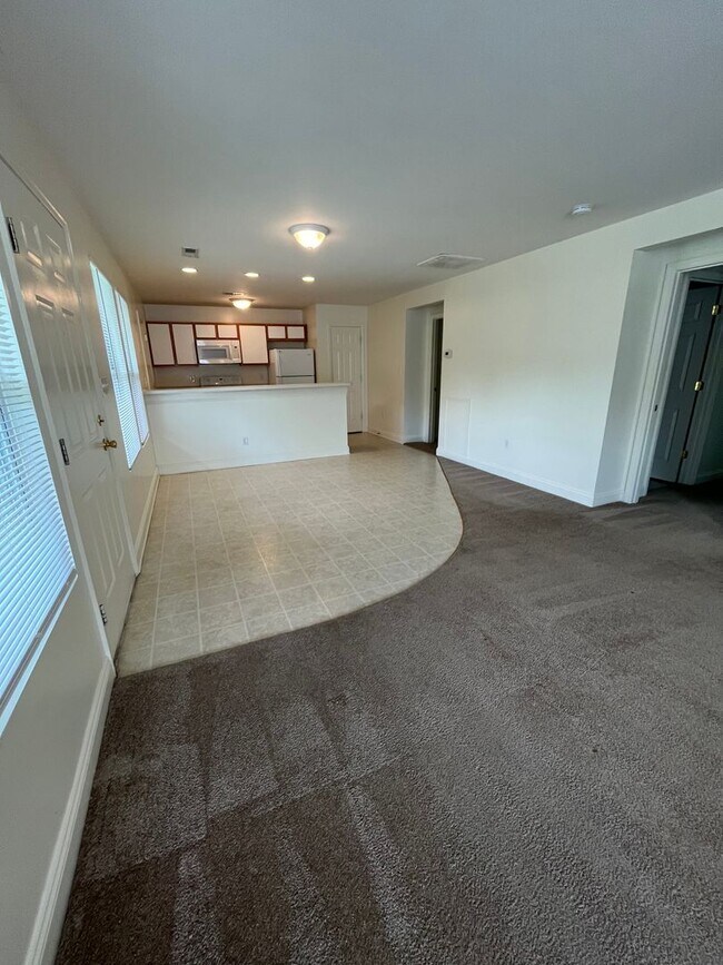 Photo - 1911-A/B Tabor Village Dr. Unidad 1911-B