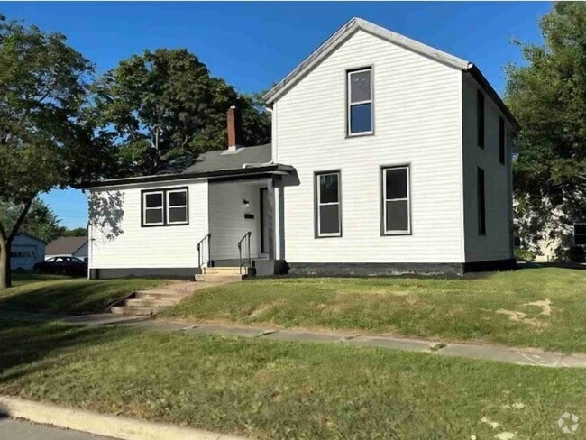 Building Photo - 224 Park St Unit 224.5 Rental