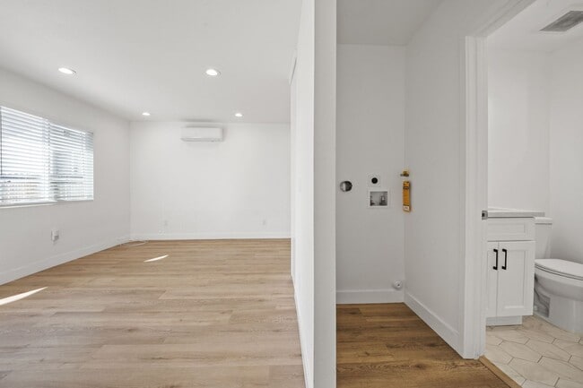 Photo - 120 E Alberta St Unidad 116 1/2 E Alberta St