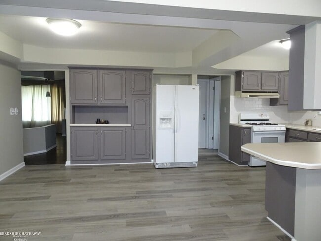 Photo - 32106 Gainsborough Dr