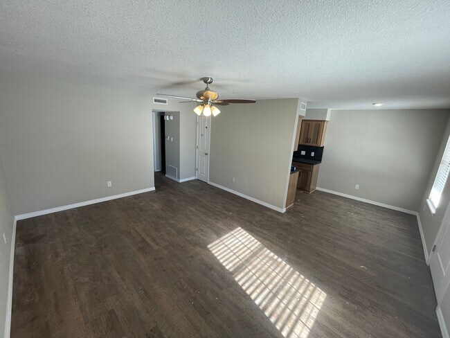 202 Dogwood St Unit DG-1