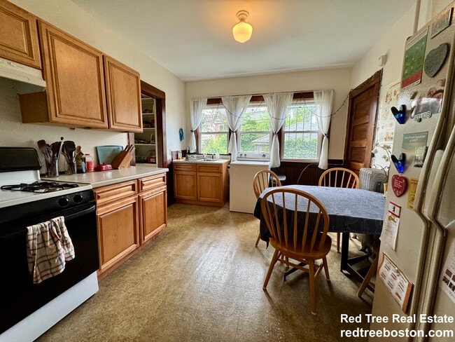 Photo - 5 Regent Cir