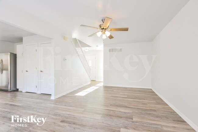 Photo - 209 Royallsprings Pkwy