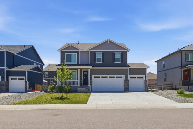 Building Photo - Modern Bennett Beauty | Spacious Newer Home with Over 2,200 Sq Ft