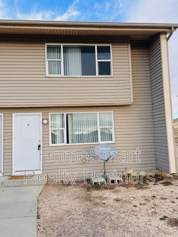 Building Photo - 117 Skyline Dr